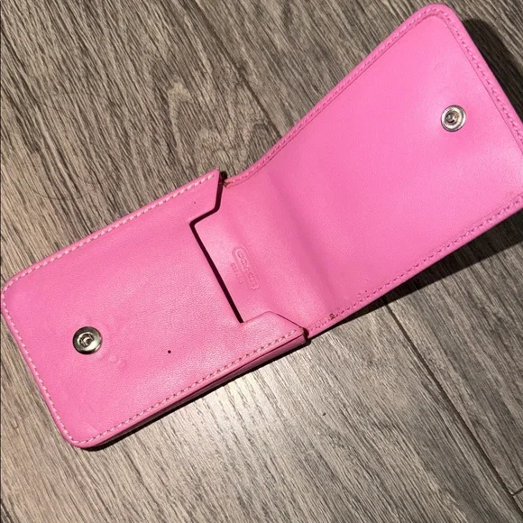 COACH Pink Leather Wallet pouch - Picture 4 of 5